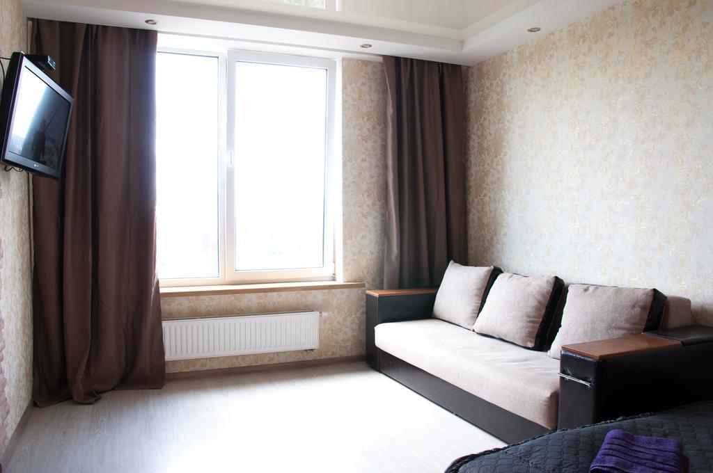 Apartment On Bogatyrskaya 6A Kyiv Exterior photo