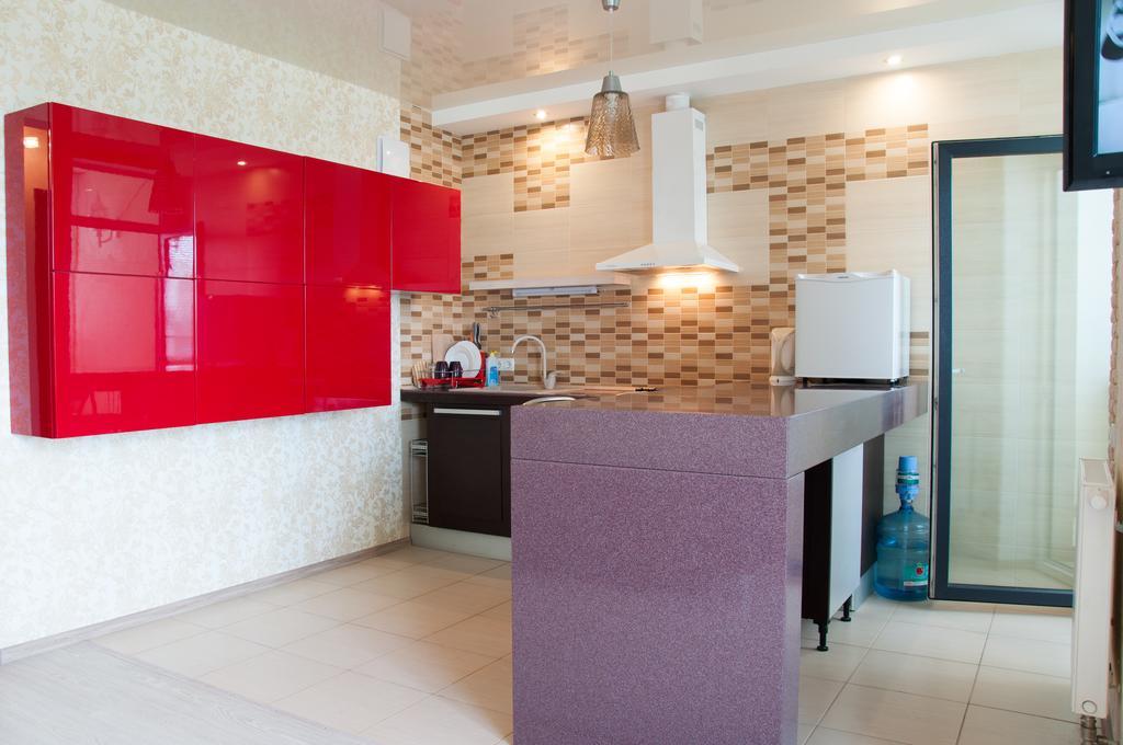 Apartment On Bogatyrskaya 6A Kyiv Exterior photo